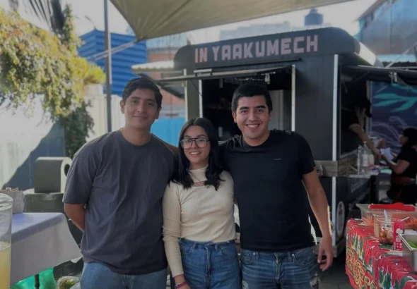 Candidata del partido VIA toma como impulso su emprendimiento para conectar con la gente.
