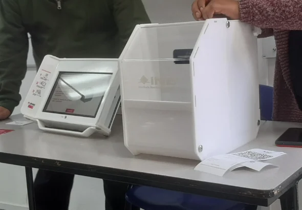 Urnas electronicas, INE capacitación.